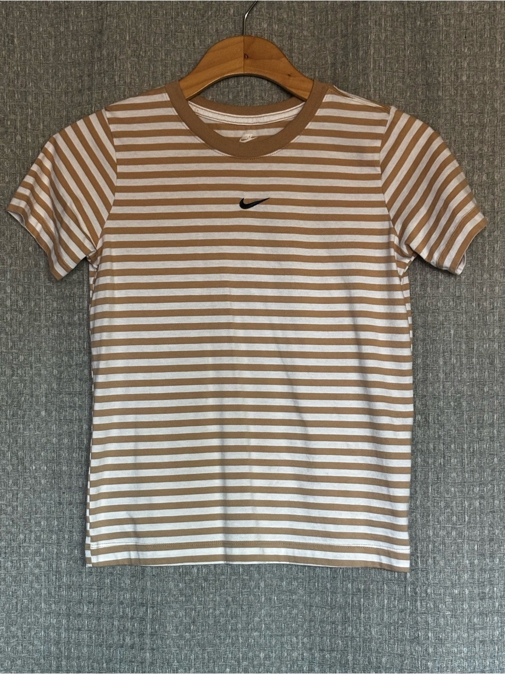 Nike Beige & White Striped Short Sleeve Tee